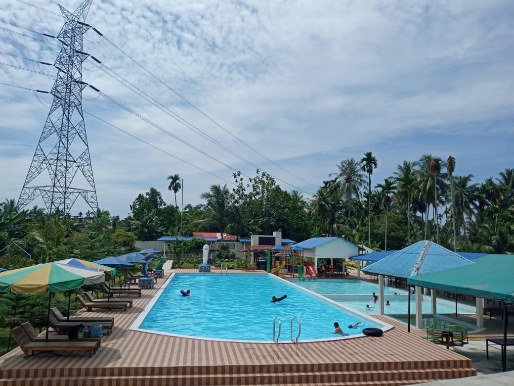 Kolam Renang Tarban