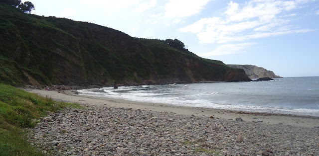 Resultado de imagen de Playa Bahinas asturias