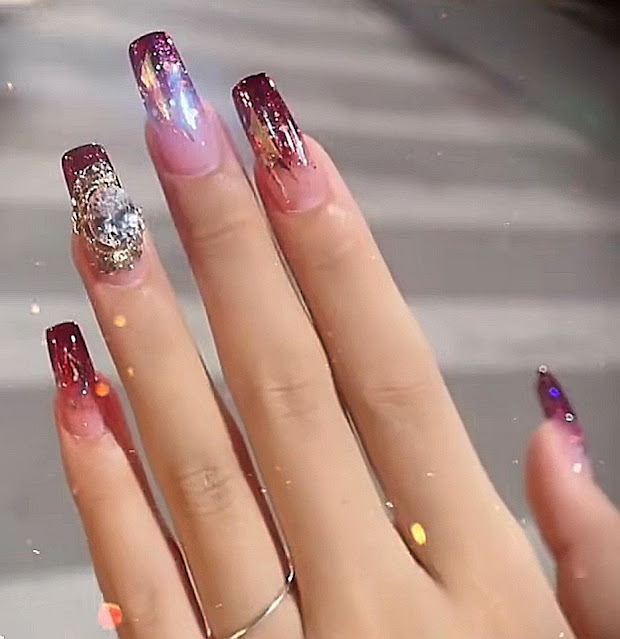 20 Laser bling bling nails were popular in 2020