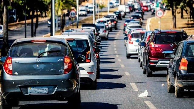 Comércio de veículos, motos e peças cresce pelo 19º mês seguido em Goiás