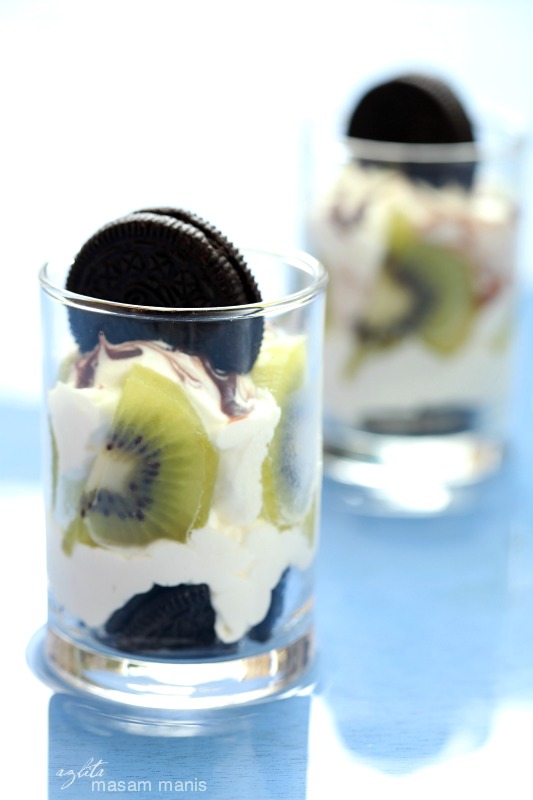 CHILLED OREO CHEESE IN GLASS - masam manis