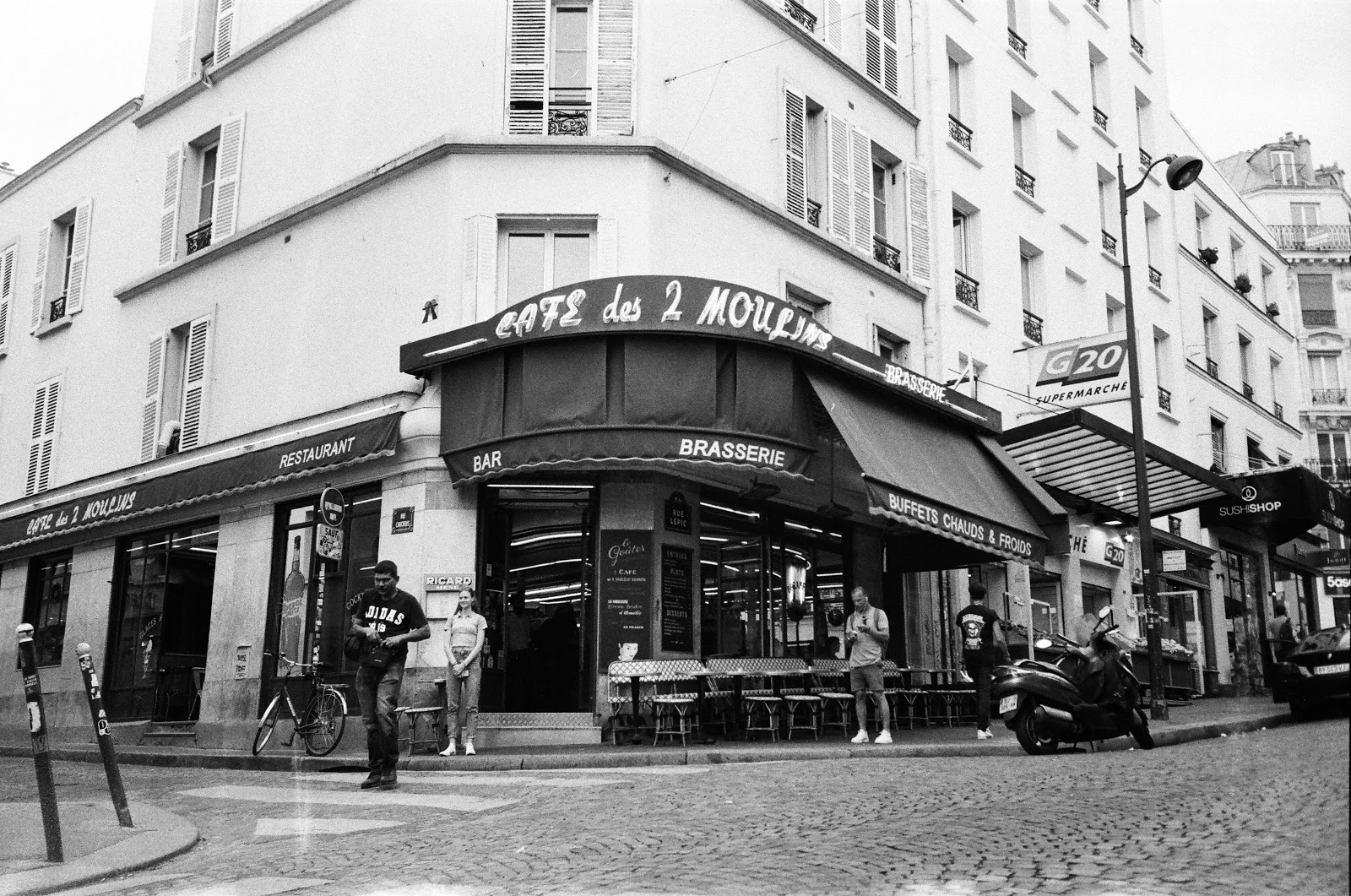 巴黎蒙馬特 Café des Deux Moulins (電影 Amélie 拍攝地)