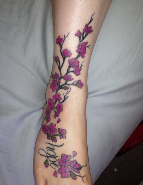 tatuagens femininas de flores