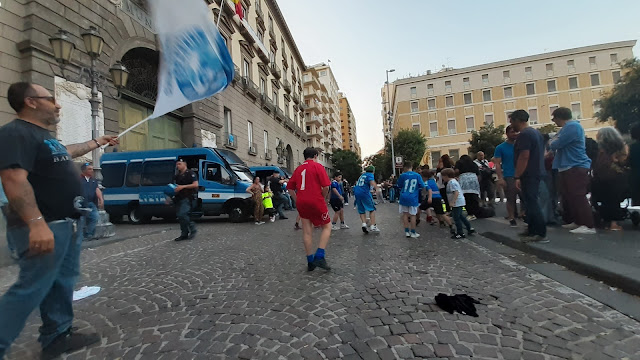 la partita improvvisata dei bimbi dello Spartak