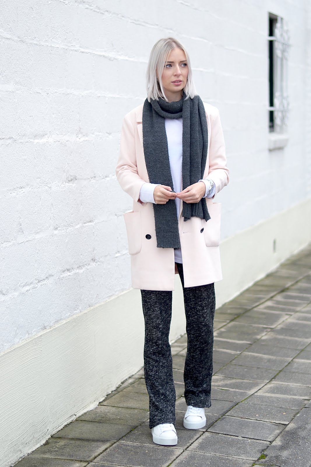 Pink blazer, knitted trousers, tango, creepers, bent merkschoenen, outfit