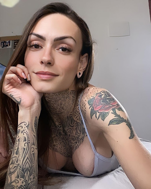 Victoria Carioni – Beautiful Brazilian Transgender Women With Tattoos