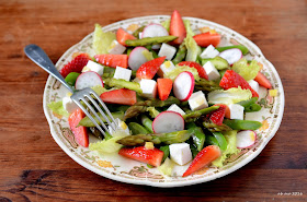 insalata-di-asparagi-e-fragole