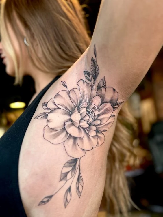 Tatuajes en las axilas para mujeres