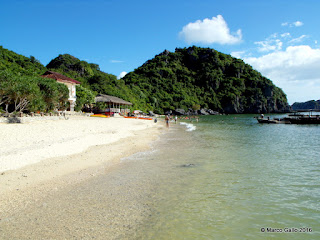 BAHÍA DE HA-LONG, VIETNAM