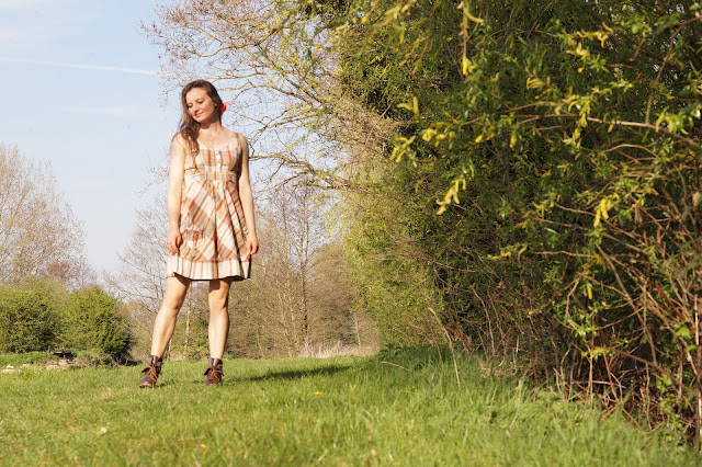 Country girl style in the sunshine