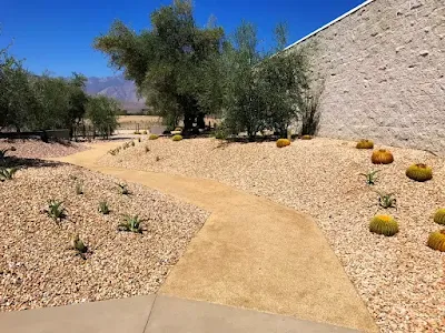 decomposed granite walkway