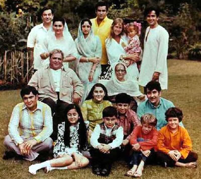 Karishma Kapoor Wedding Pictures on Ranbir Kapoor