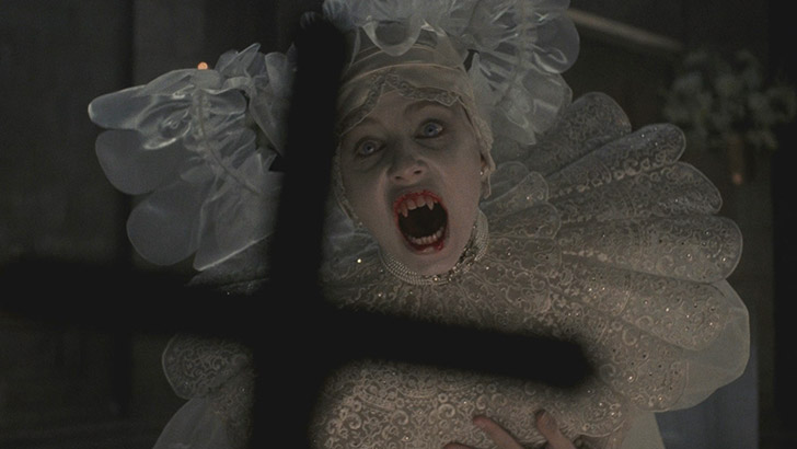 Sadie Frost como Lucy no filme 'Drácula de Bram Stoker', de Francis Ford Coppola