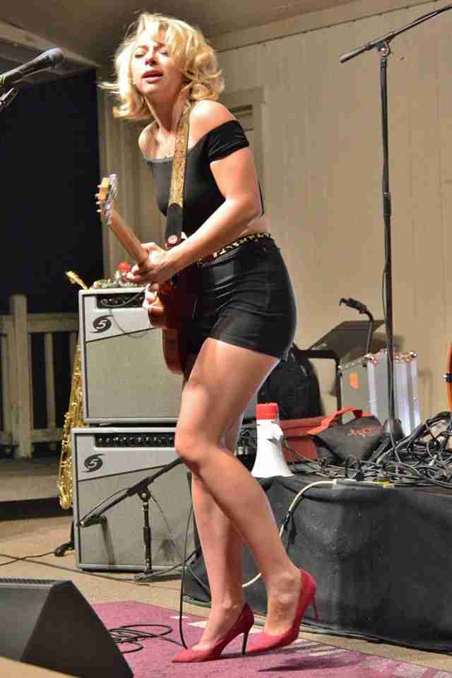 Samantha Fish -"I Put A Spell On You"