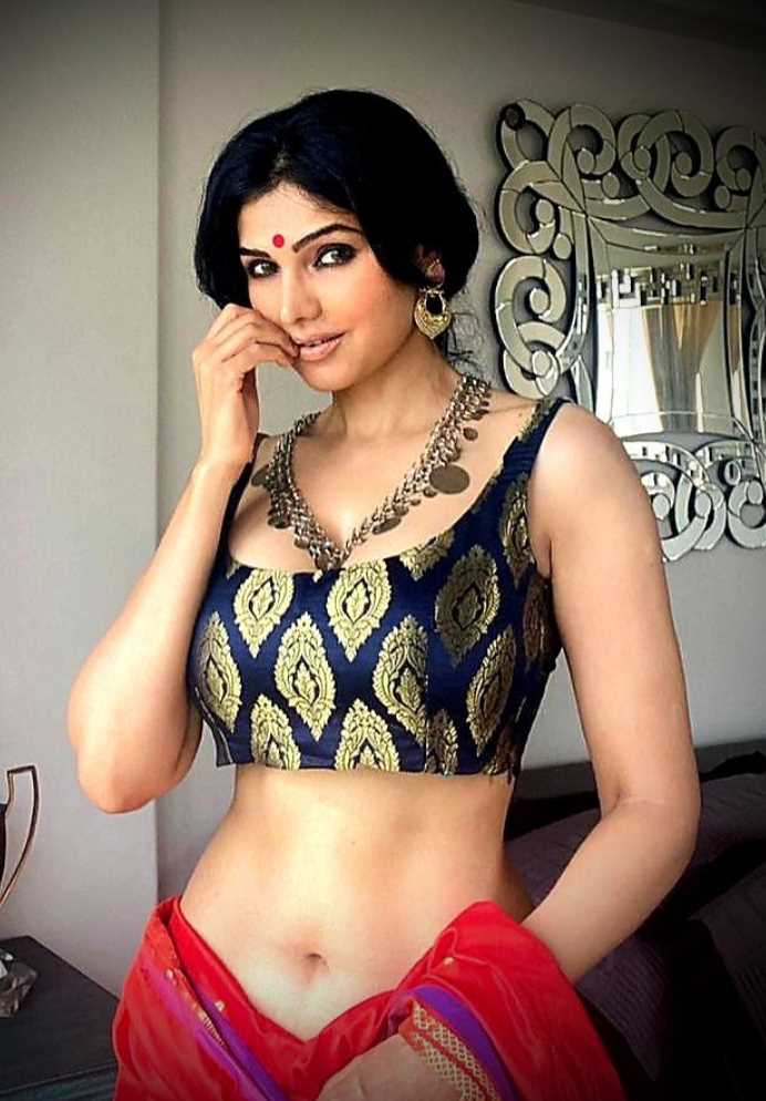 Trupti Toradmal navel saree hot actress adipurush vibhishan's wife