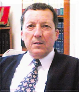 الاستاذ الدكتور نافذ يوسف عبد الله نزال