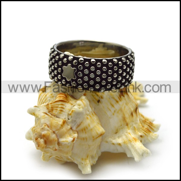 http://www.fashiononelink.com/Stainless-Steel-Jewelry/