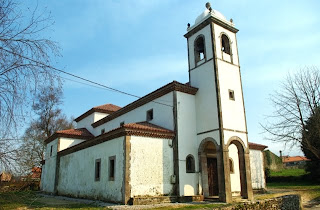 Llanes, Poo, iglesia de San Vicente