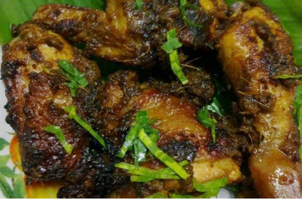 MUDAHNYA RESEPI AYAM BAKAR BEREMPAH HARUM - Dari Dapur Kak Tie