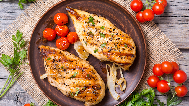 Fish and chicken breasts are an essential source of protein. Doctors recommend the DASH diet
