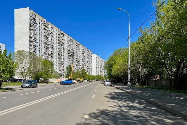 улица Мясищева, жилые дома 1997-1999 годов постройки