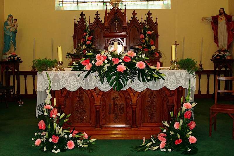 church decoration for wedding