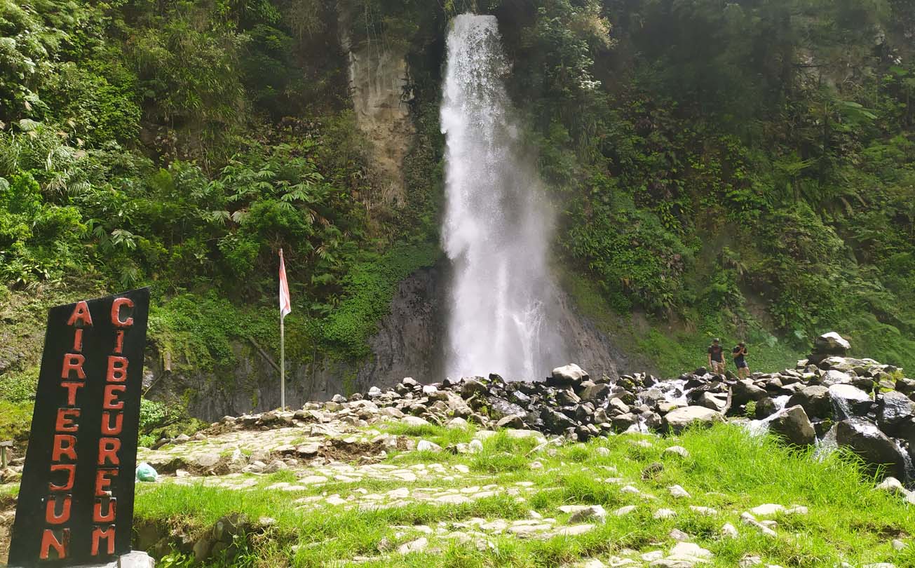 Air terjun Cibeureum Cianjur