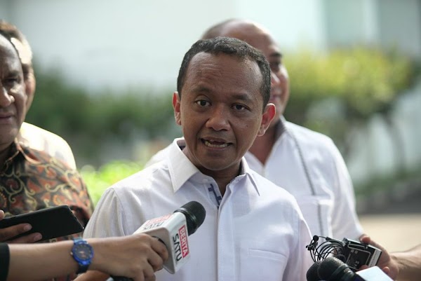 Usai Diultimatum Pigai, Bahlil Kini Ditantang Sumpah Adat