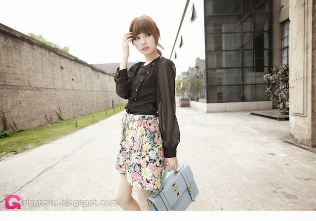1 Zheng Lu - Mystery Figure- very cute asian girl-girlcute4u.blogspot.com