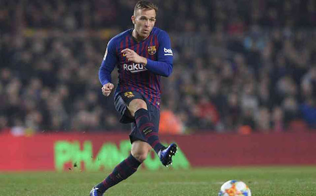 FÚTBOL: Arthur se va del Barcelona a la Juve por 72 millones de euros.