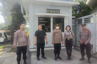 Pimpin Patroli, Kapolsek Gajah Sambangi Security Perusahaan