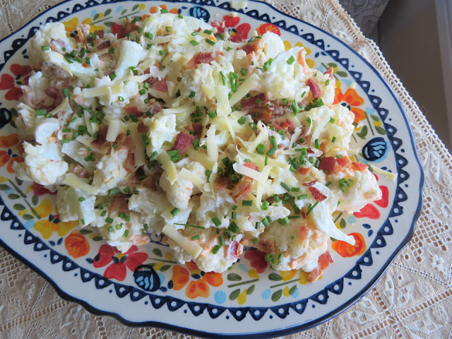 Creamy Loaded Fauxtato Salad