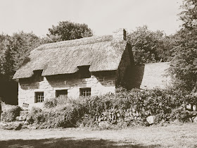 Old rustic cottage, Mellinzeath. Photo by A Handmade Cottage