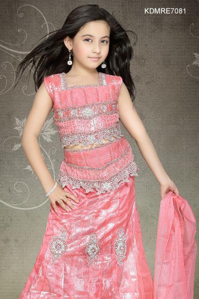 Wedding Dresses Party on Kids   Love To Look And Feel Good As Well As They Also Want To Be