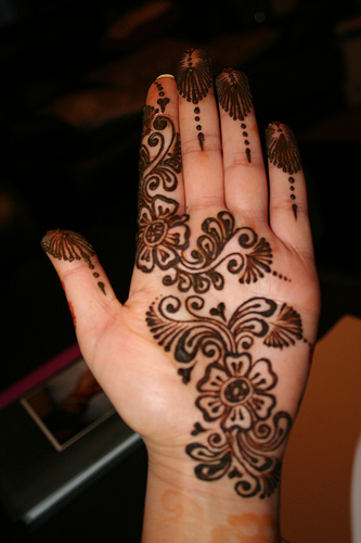 Or to be closed bridal henna