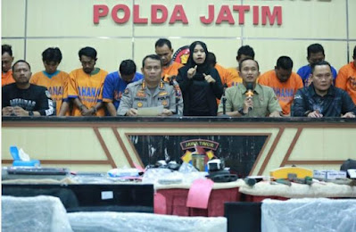 Ditreskrimum Polda Jatim Berhasil Amankan Tujuh Tersangka Komplotan Curat dan Curanmor Lintas Provinsi