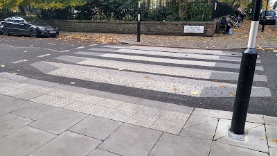 The crossing viewed from the footway.