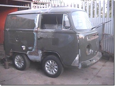 mini kombi inacabada