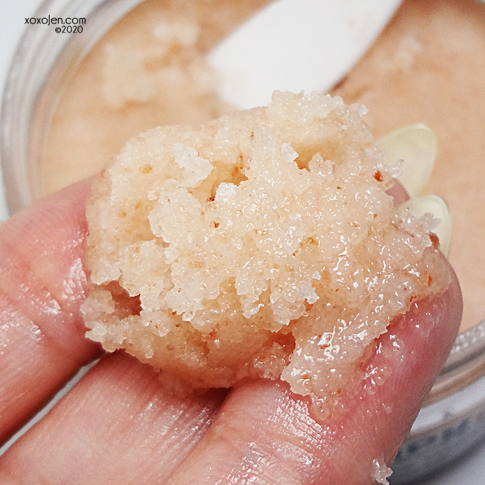 xoxoJen's swatch of The Soapy Chef Travel the World Himalayan salt scrub