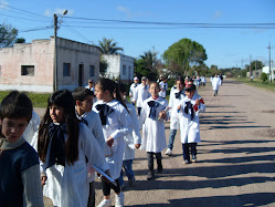 En el marco de un Proyecto sobre Patrimonio, 4º, 5º y 6º...visitan un Cerrito de Indios!