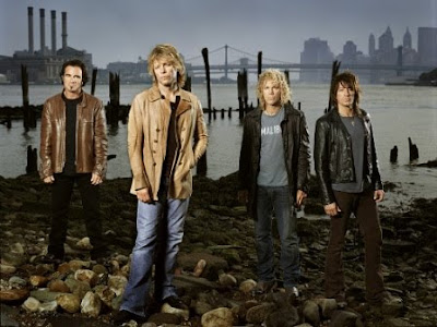 Bon Jovi: outubro.