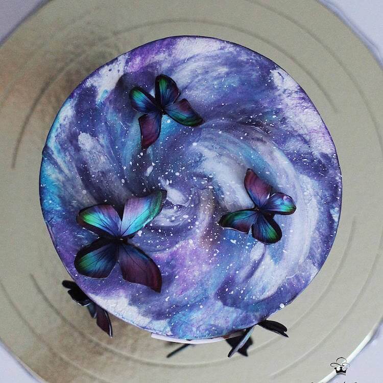 This Baker Makes Incredible Cakes With Beautiful Galaxies And Secret Gardens In Them