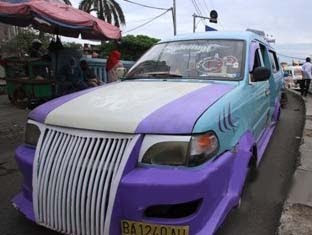 Mobil Angkot  Bergaya Fast and Furious