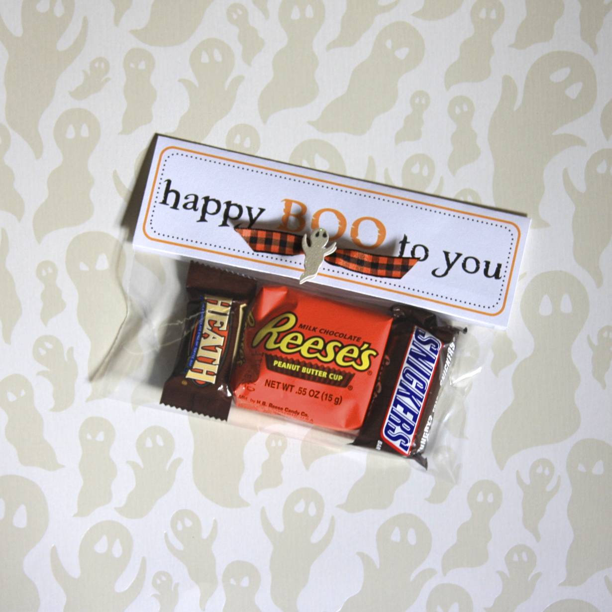 Halloween Treat Bag Topper | iloveitallwithmonikawright.com