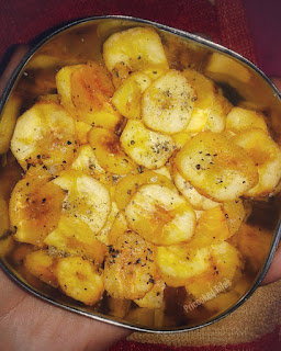 Instant Banana Pepper Chips Recipe - plantain chips - raw banana chips - easy chips recipe - how to make banana chips - pepper  banana chips