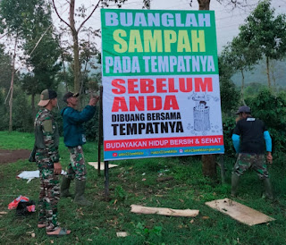 Satgas Citarum Harum Sektor 23 Pembibitan Melaksanakan Pemasangan Banner Himbauan