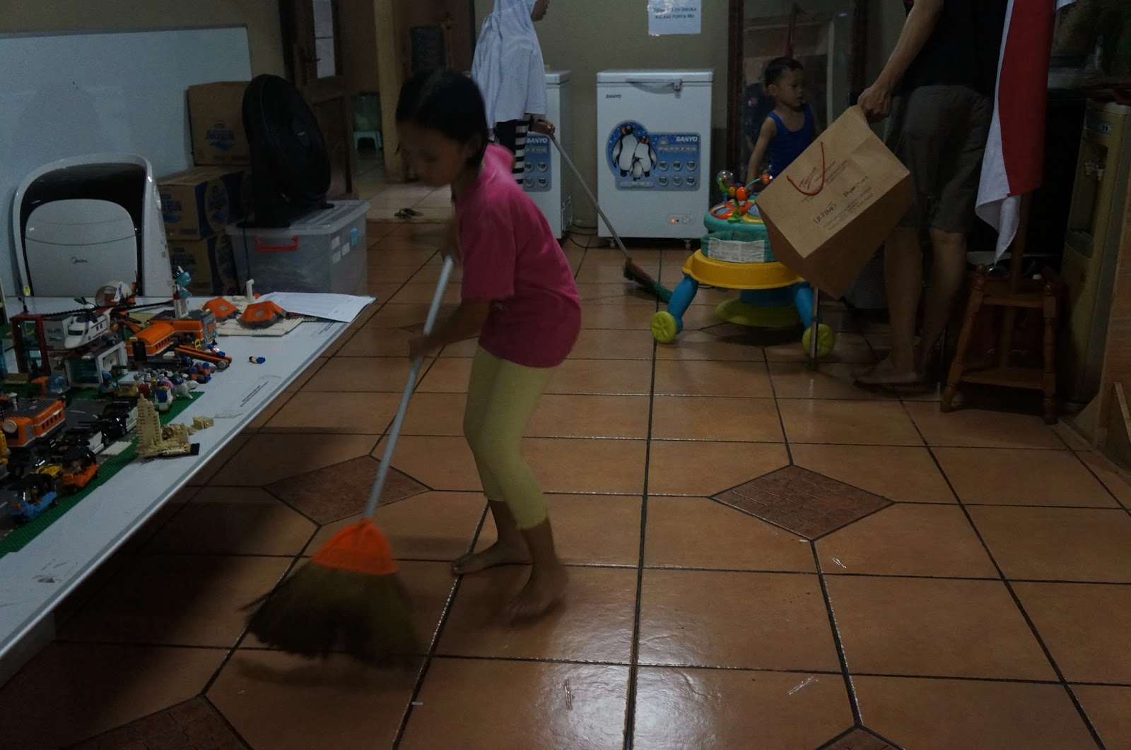 KARYA NYATA SOSIAL: Kelas Lego tgl 12 Desember 2015