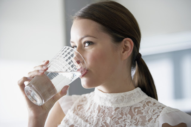 Consumir vending agua purificada