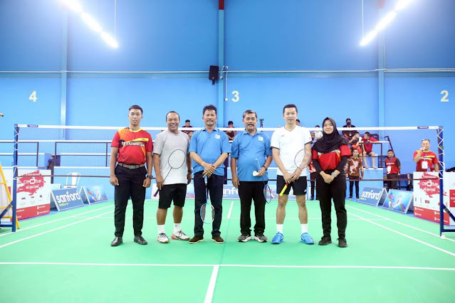 Rudi Resmikan GOR TM Badminton dan Membuka TM Badminton Batam Open 2022