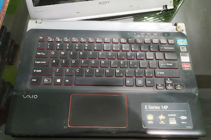 Laptop sony vaio rusak total